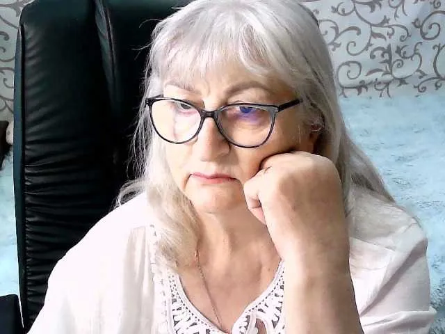 Live sex webcam photo for LolkaAlyss #291725080