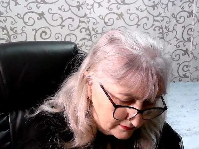 Live sex webcam photo for LolkaAlyss #292144482