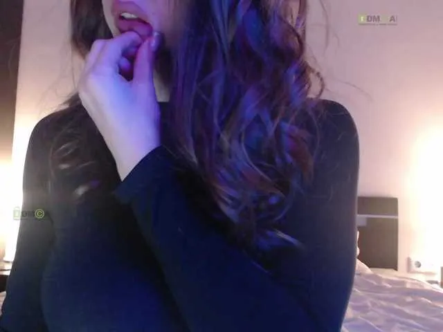 Live sex webcam photo for Lolli-Popa #272992075