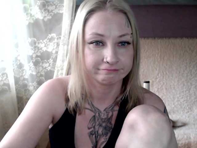 Live sex webcam photo for Lollifoxy #277588482