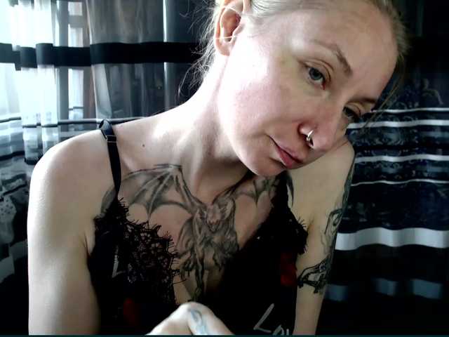 Live sex webcam photo for Lollifoxy #292032703