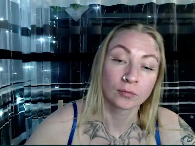 Live sex webcam photo for Lollifoxy #292376216