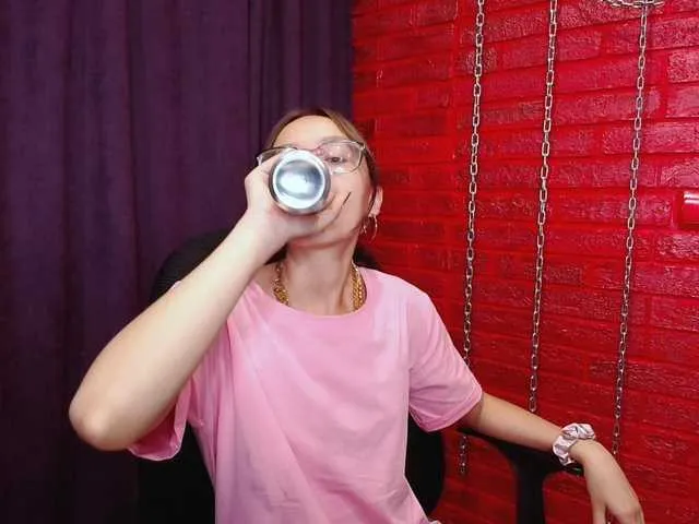 Live sex webcam photo for LollyPolly #291313209