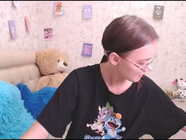 Live sex webcam photo for LollyPolly #291372136