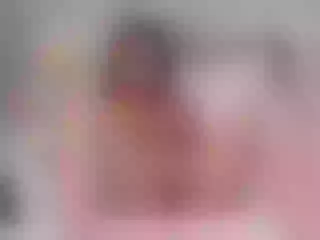 Live sex webcam photo for LollyShine #291998635