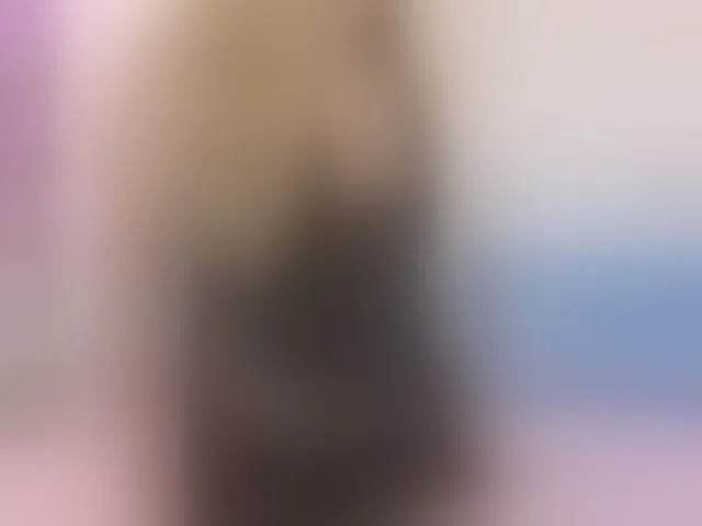 Live sex webcam photo for Lolomure #294185160