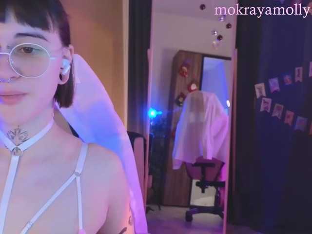 Live sex webcam photo for LolyMolly #277079634