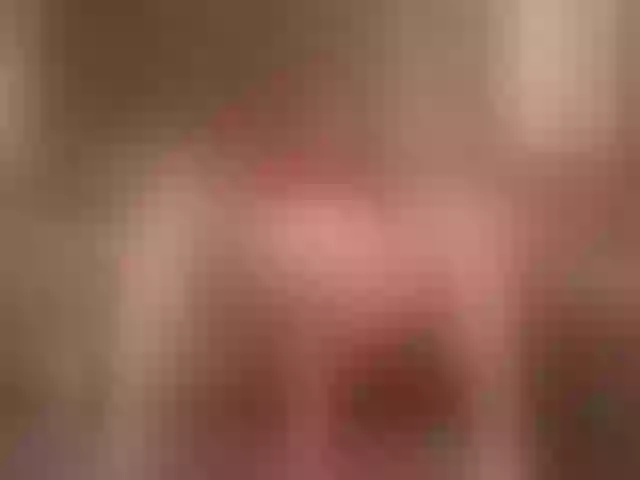 Live sex webcam photo for Lolypop19 #276352813