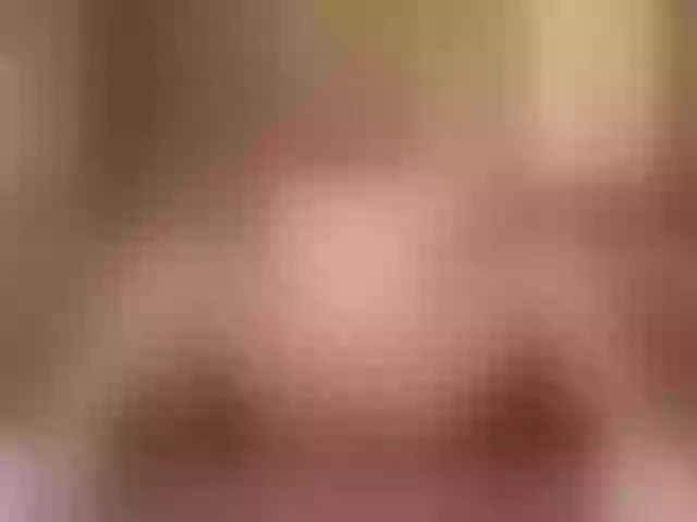 Live sex webcam photo for Lolypop19 #276500796