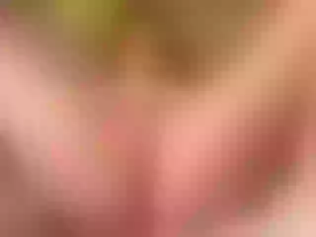 Live sex webcam photo for Lolypop19 #276927351