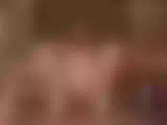 Live sex webcam photo for Lolypop19 #276981383