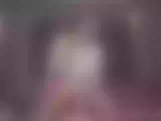 Live sex webcam photo for Lolypop19 #277660150