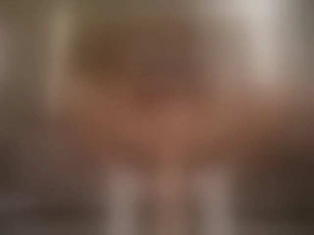 Live sex webcam photo for Lolypop19 #278223148