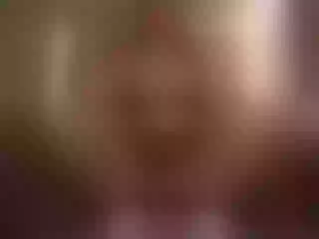 Live sex webcam photo for Lolypop19 #289112322