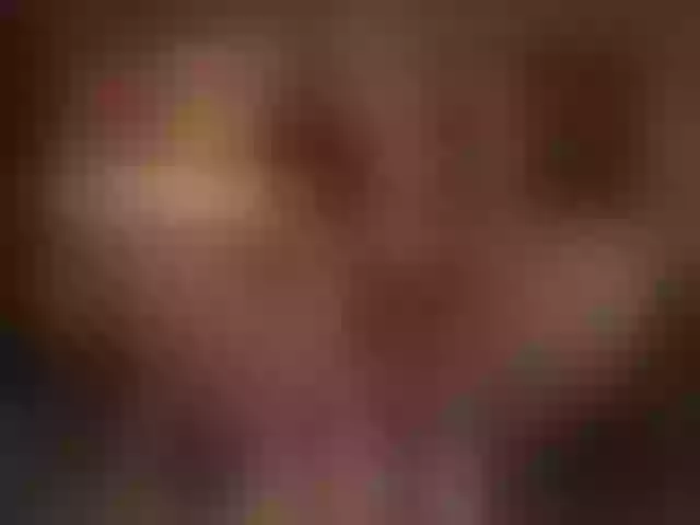 Live sex webcam photo for Lolypop19 #291315476