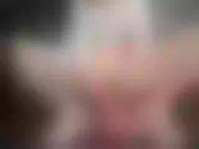 Live sex webcam photo for Lolypop19 #291575471