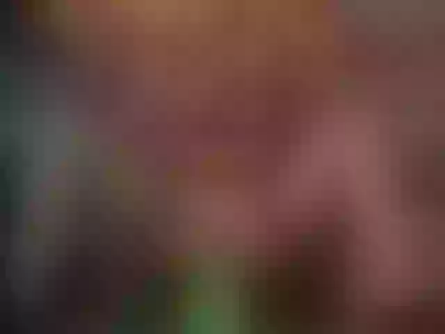 Live sex webcam photo for Lolypop19 #292149900