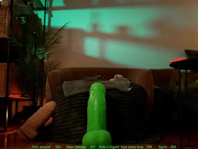 Live sex webcam photo for Lolypop19 #293233222