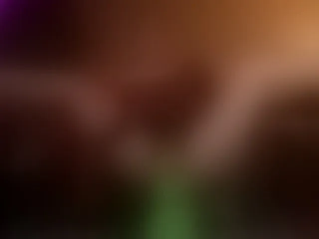 Live sex webcam photo for Lolypop19 #293821646