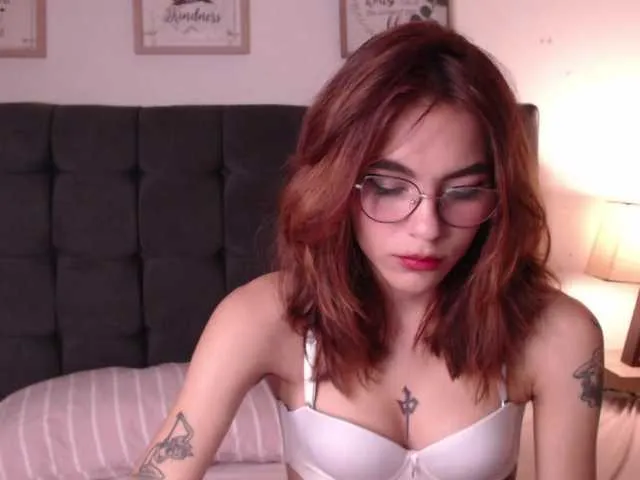 Live sex webcam photo for Lolyscute #276394966