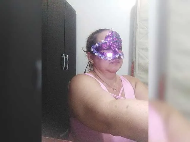 Live sex webcam photo for LolytaWOMAN #278047544