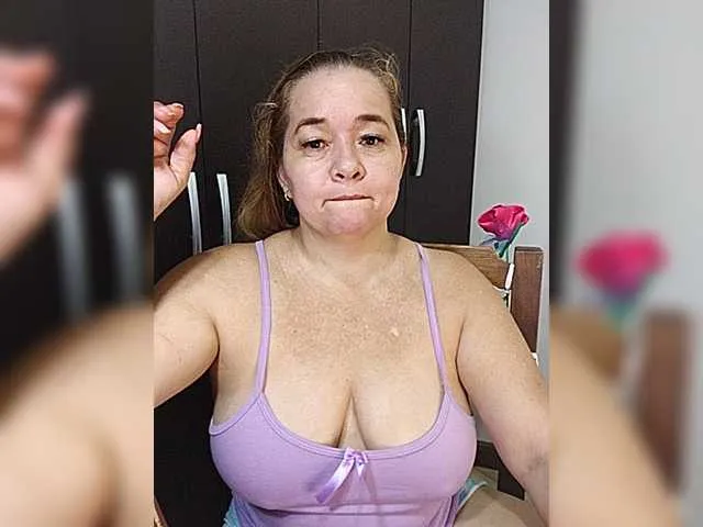 Live sex webcam photo for LolytaWOMAN #278209301