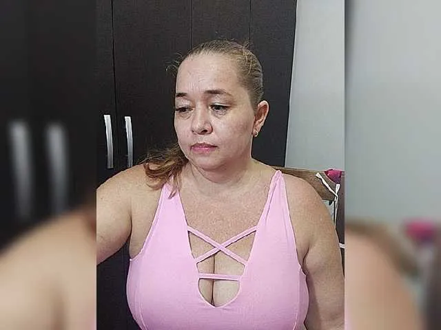 Live sex webcam photo for LolytaWOMAN #278217264