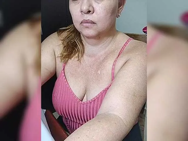 Live sex webcam photo for LolytaWOMAN #278281296