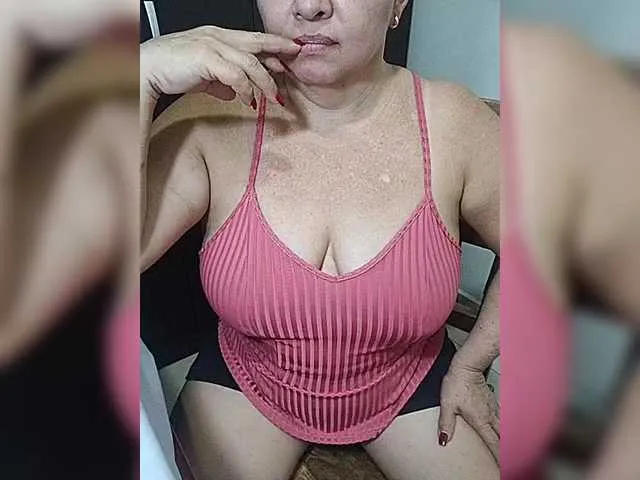 Live sex webcam photo for LolytaWOMAN #278283227
