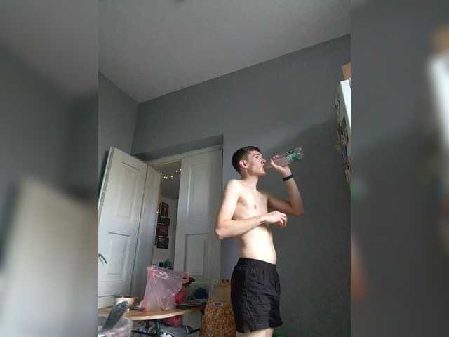 Live sex webcam photo for Lonely-Boy-- #291307287