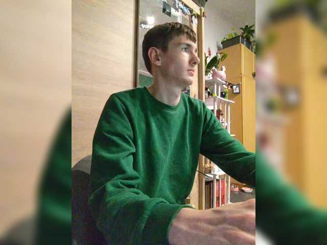 Live sex webcam photo for Lonely-Boy-- #292384583