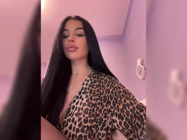 Live sex webcam photo for LonelyNasty1 #290372529