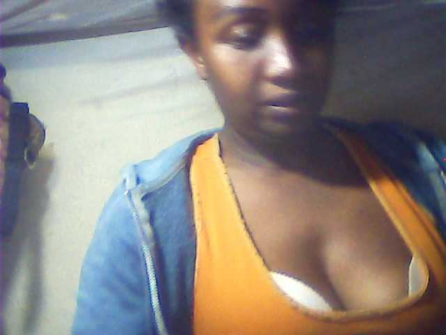 Live sex webcam photo for Loneyone2 #275515763