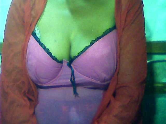 Live sex webcam photo for Loneyone2 #275524002