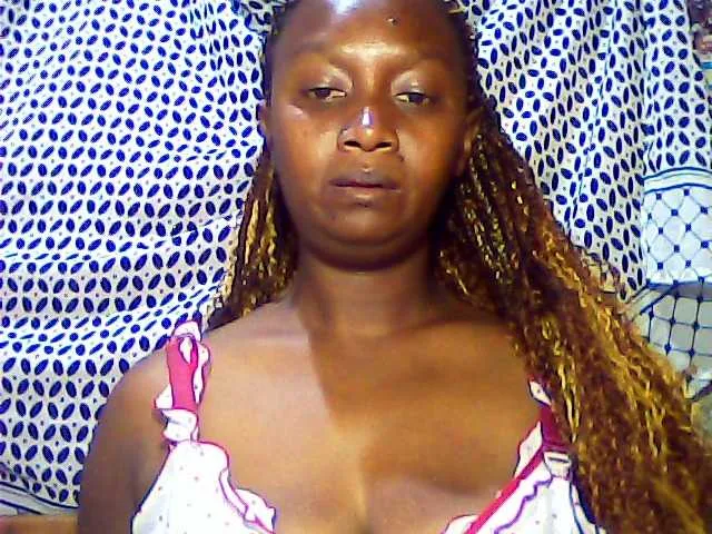 Live sex webcam photo for Loneyone2 #275558116