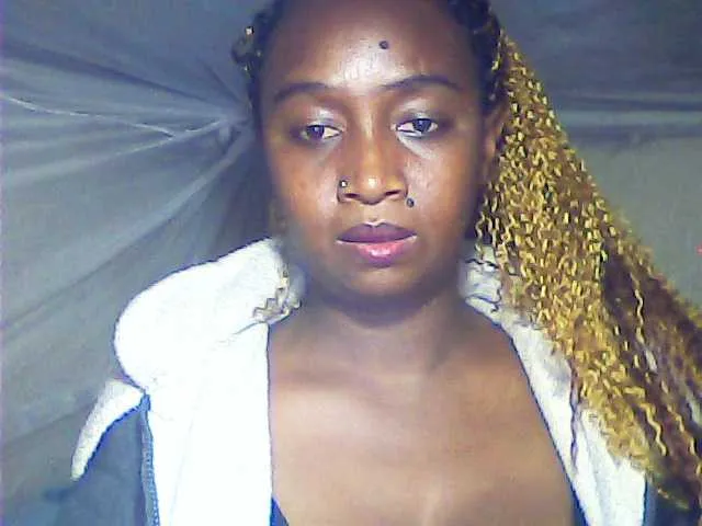 Live sex webcam photo for Loneyone2 #275619795