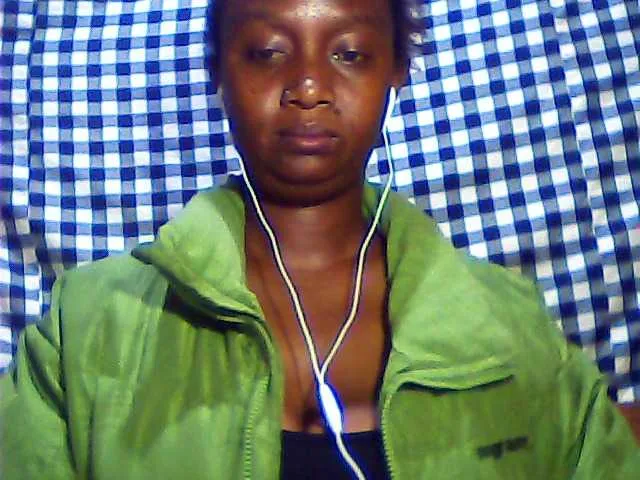 Live sex webcam photo for Loneyone2 #275723738