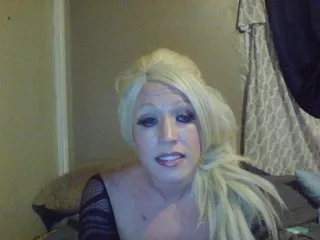 Live sex webcam photo for LonnieLove #195562992
