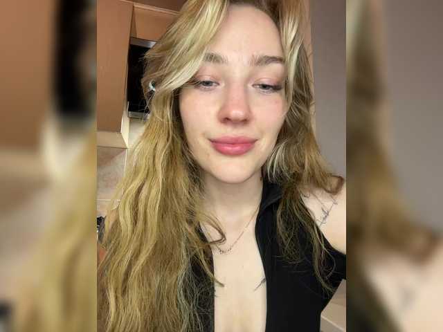 Live sex webcam photo for Looonacom #293624761