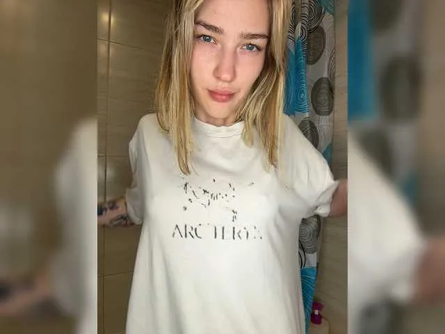 Live sex webcam photo for Looonacom #293741322
