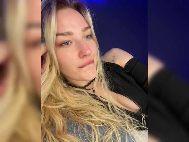 Live sex webcam photo for Looonacom #294113554