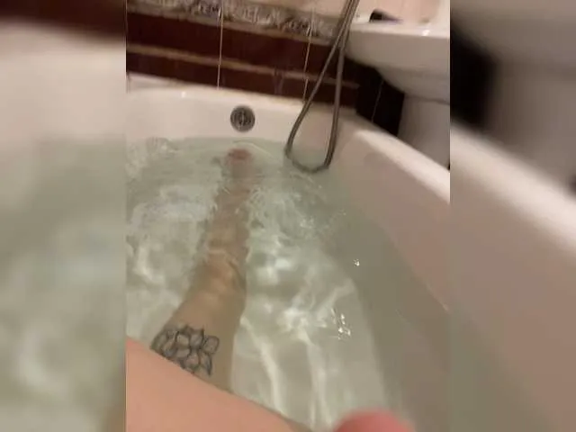 Live sex webcam photo for LopnLous #271786161