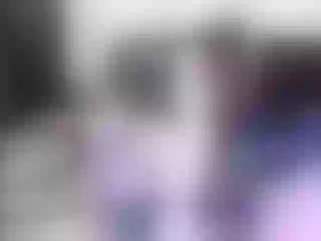 Live sex webcam photo for Lora-4 #290910405