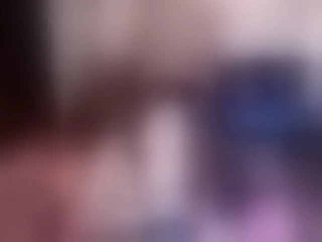 Live sex webcam photo for Lora-4 #293393687