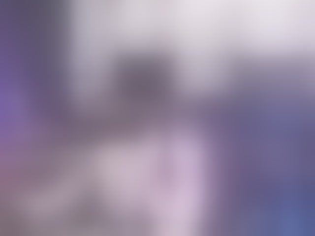 Live sex webcam photo for Lora-4 #294097111