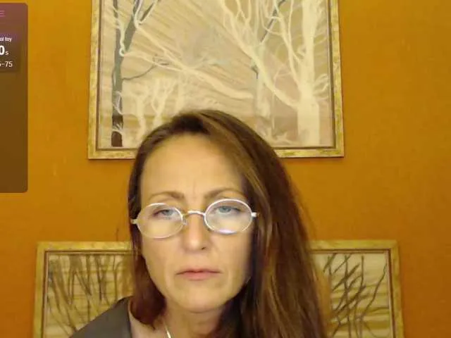 Live sex webcam photo for Lora8888 #278063640