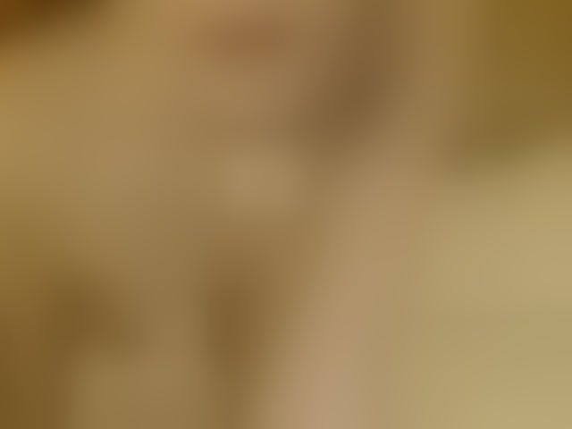 Live sex webcam photo for Lora8888 #294127719