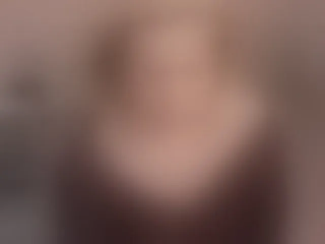 Live sex webcam photo for LoraMiss #293413375