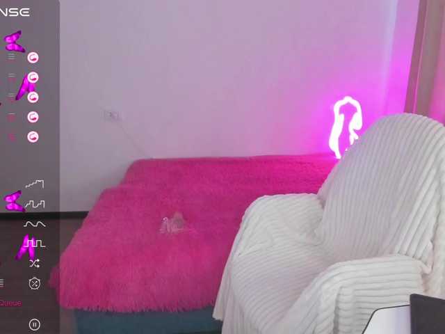 Live sex webcam photo for LoraPalmerX #277508865