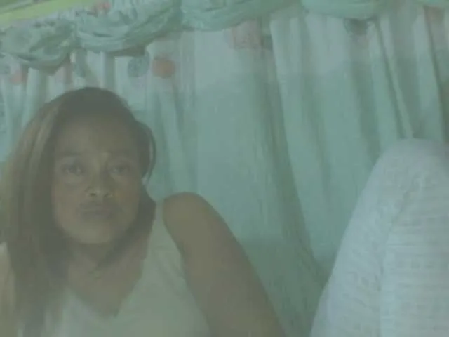 Live sex webcam photo for LorahXVane #291424616